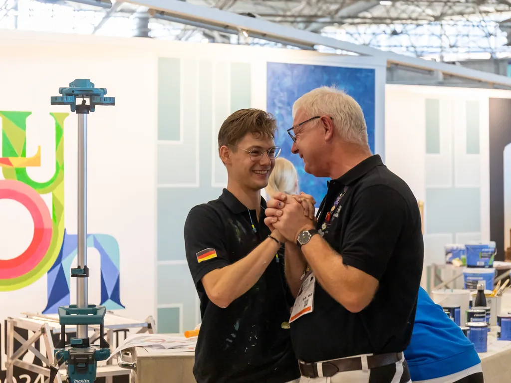 Die emotionalen Momente der jungen Handwerkerinnen und Handwerker bei den WorldSkills 2024 in Lyon.