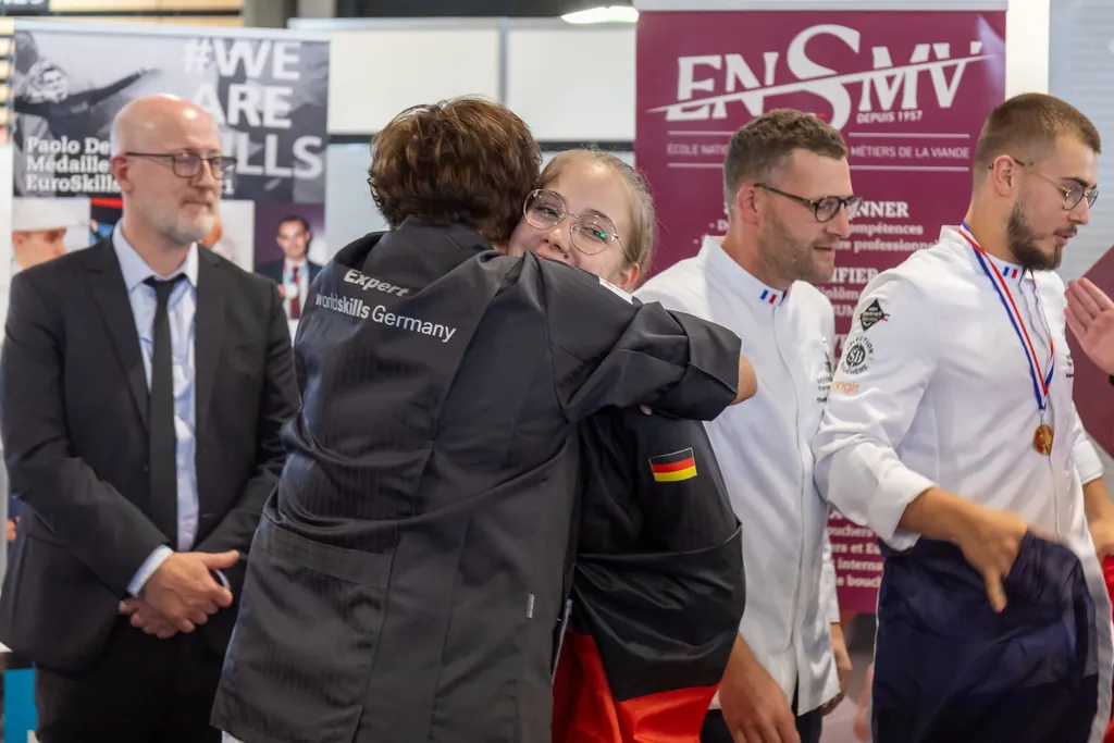 Die emotionalen Momente der jungen Handwerkerinnen und Handwerker bei den WorldSkills 2024 in Lyon.