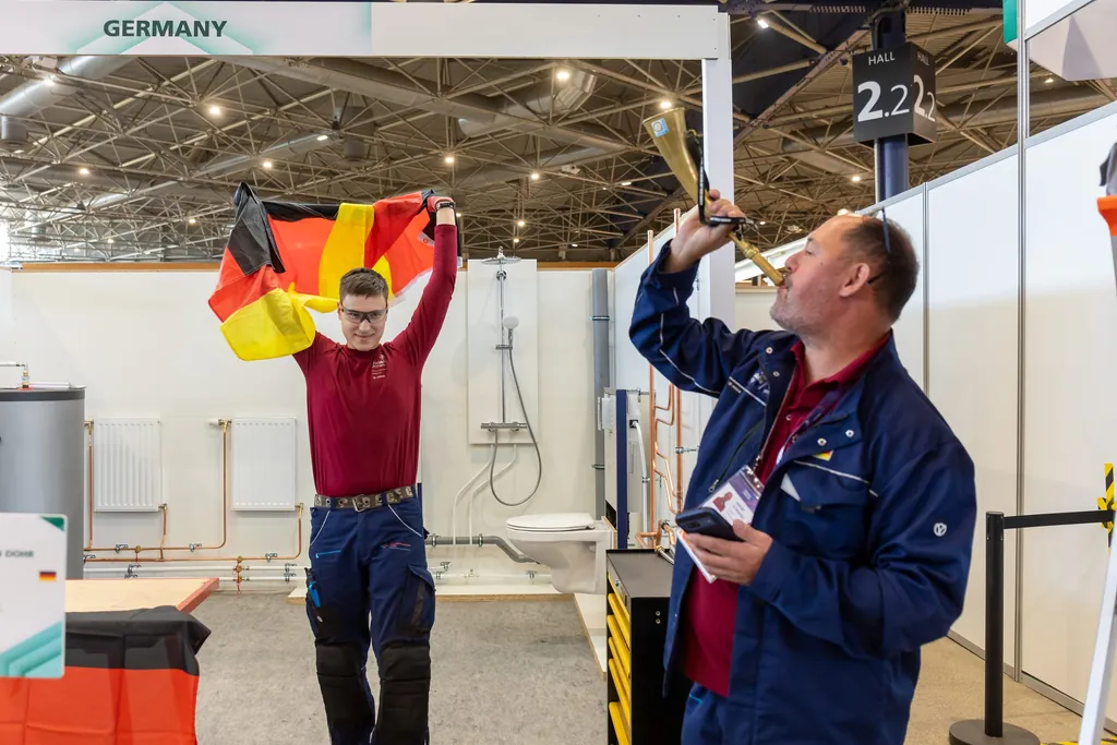 Die emotionalen Momente der jungen Handwerkerinnen und Handwerker bei den WorldSkills 2024 in Lyon.