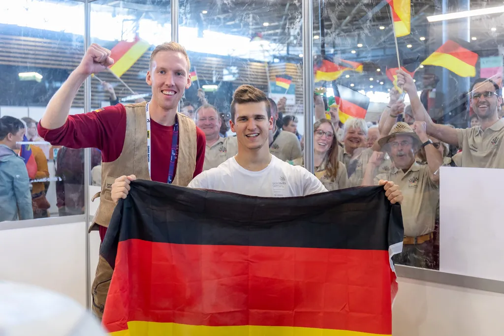 Die emotionalen Momente der jungen Handwerkerinnen und Handwerker bei den WorldSkills 2024 in Lyon.