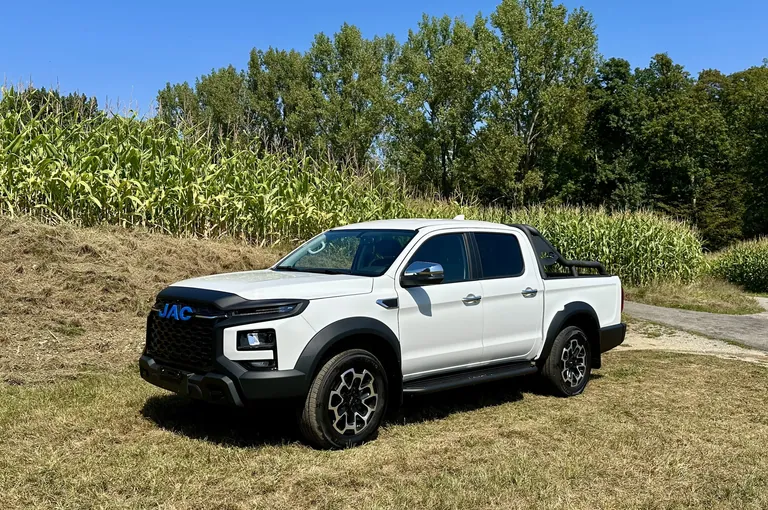 JAC T9EV: neuer batterieelektrischer Pick-up ohne extreme Daten. In der Schweiz ist er schon angekommen.