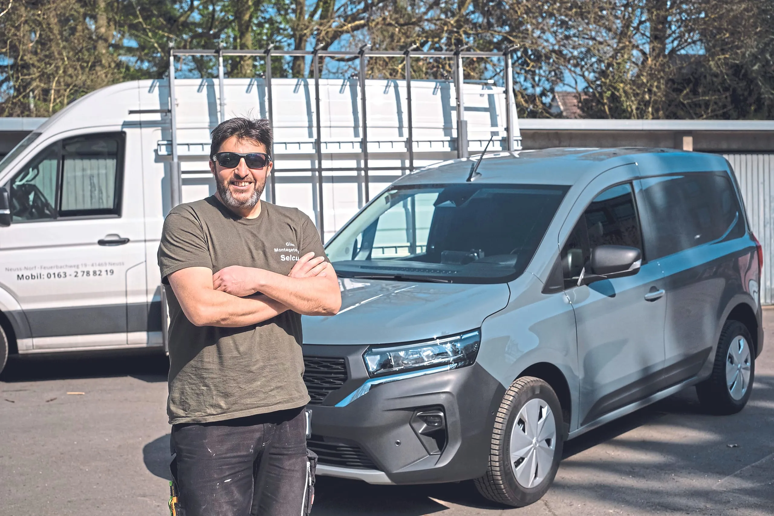 Kleiner Herausforderer: Der Nissan Townstar will Tester Eraslan Selcuk auf der Ausfahrt begeistern.