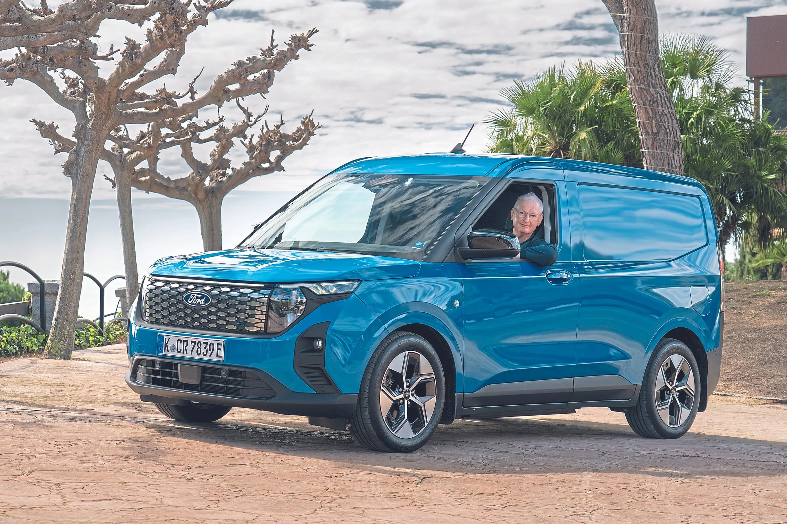 Ford E-Transit Courier: Knuffiges Design und funktionelles Cockpit