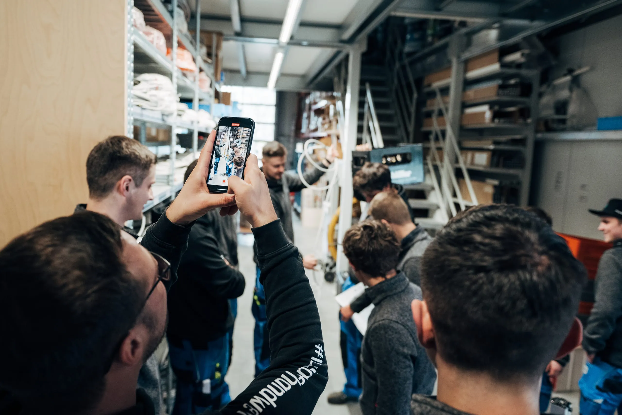 Bei der Aufnahme der TikTok-Videos steht der Spaß im Mittelpunkt. Wer will, kann sich einbringen.