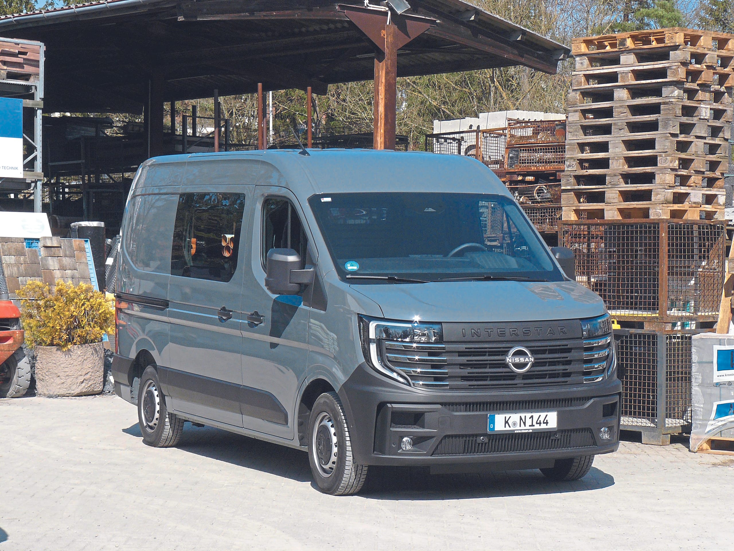 Nissan Interstar: Der Transporter punktet mit Effizienz und Design