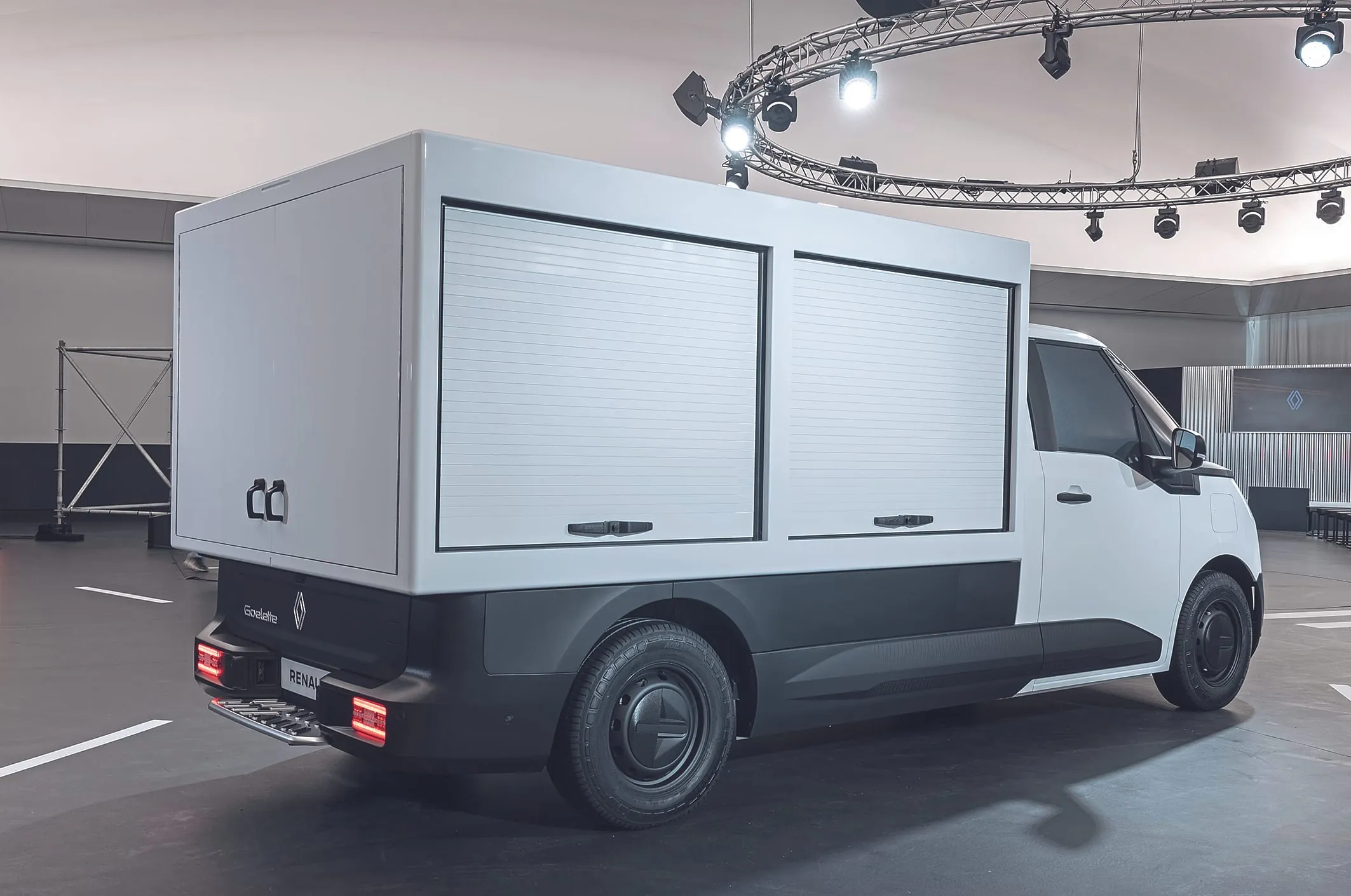 Goelette: Kofferträger in zwei Höhen, den Aufbau gibt‘s ab Werk