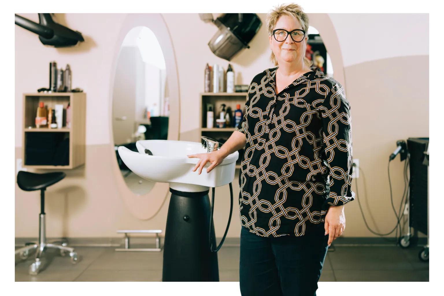 Christin Lack, Friseurmeisterin und Inhaberin des Salons HaarLack in Potsdam.