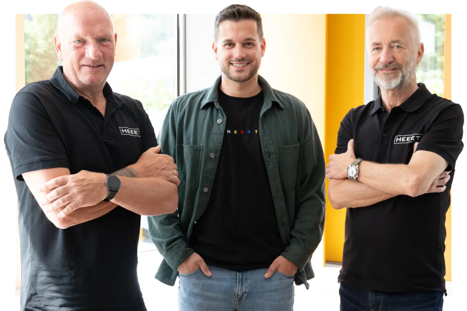 Lino Ferda (Mitte), Geschäftsführer von HEEET in Siegen, mit seinem Vater Peter Ferda (rechts) und dem ehemaligen Chef der Willi Gräf GmbH Harry Schneider, heute ebenfalls Geschäftsführer von HEEET. Sie haben einen neuen Weg zur Nachfolge durch eine Kooperation gefunden.