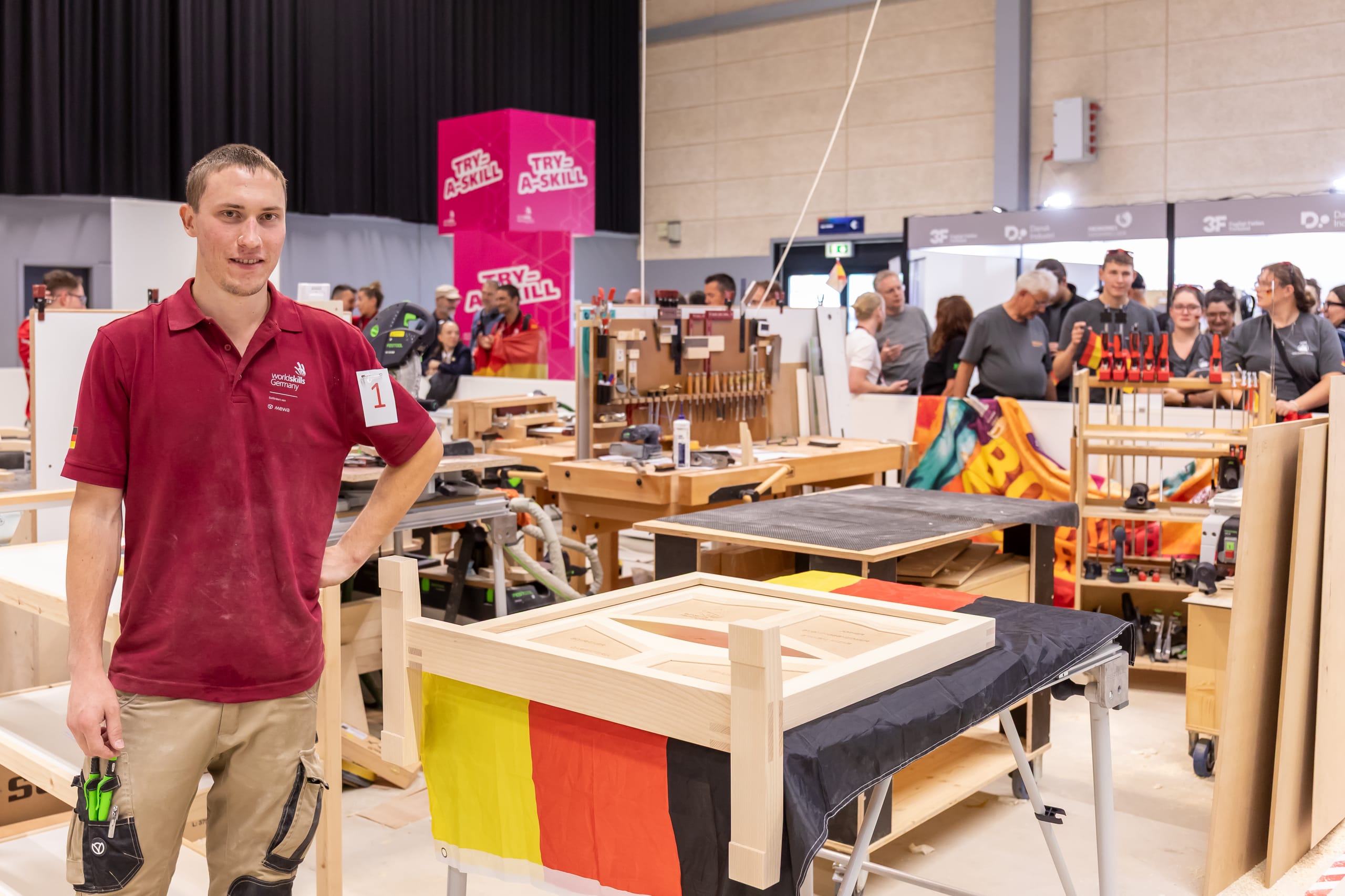Schreiner Lutz K&ouml;nig bei den EuroSkills 2025 in Herning.
