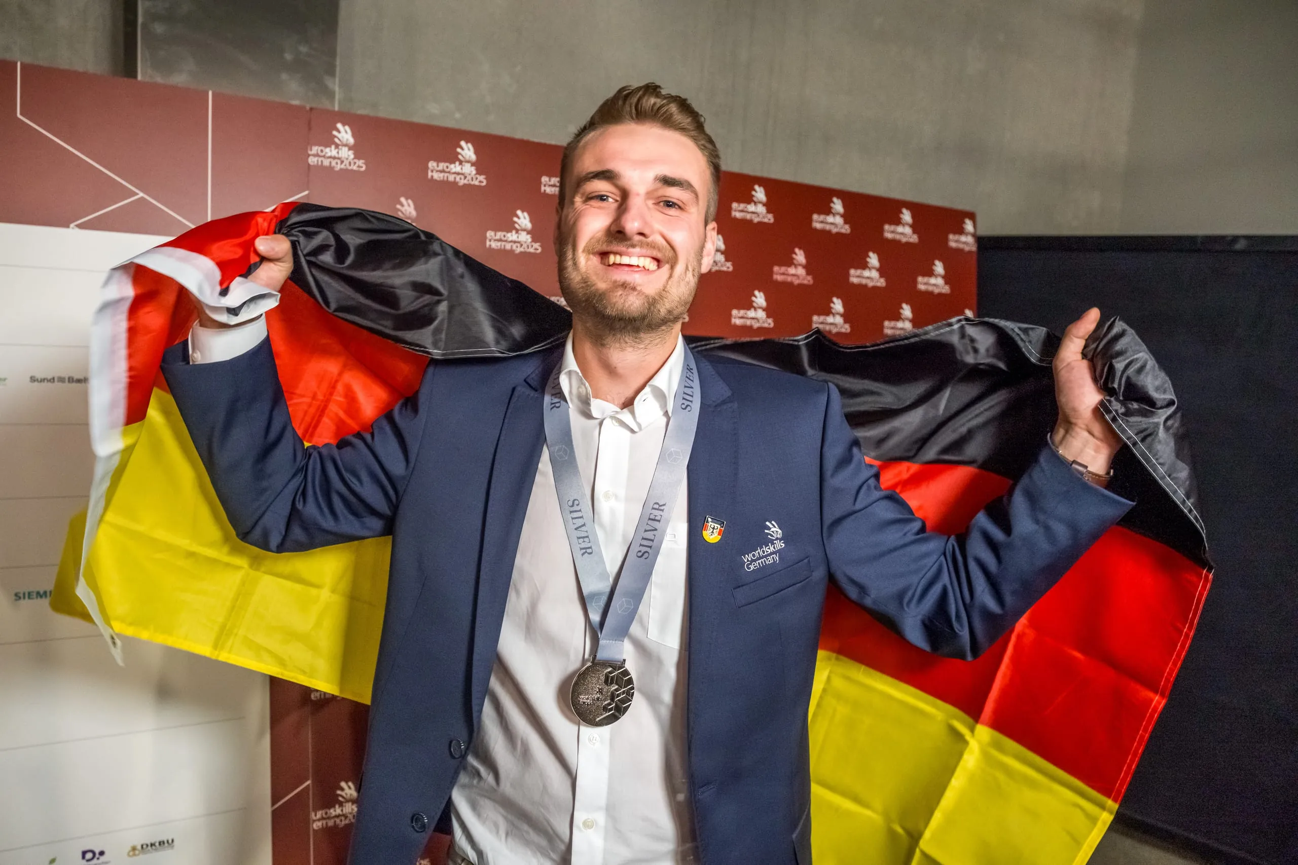 Johannes Renner gewinnt Silber.