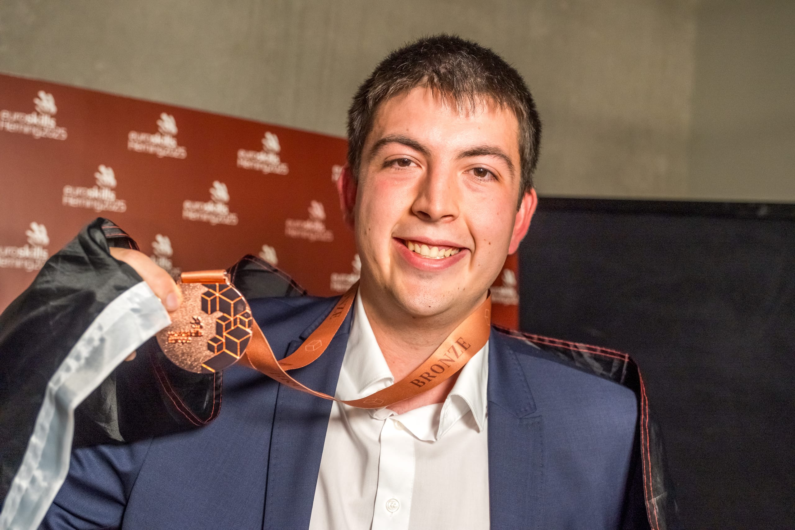 Philipp Allk&auml;mper gewinnt Bronze.