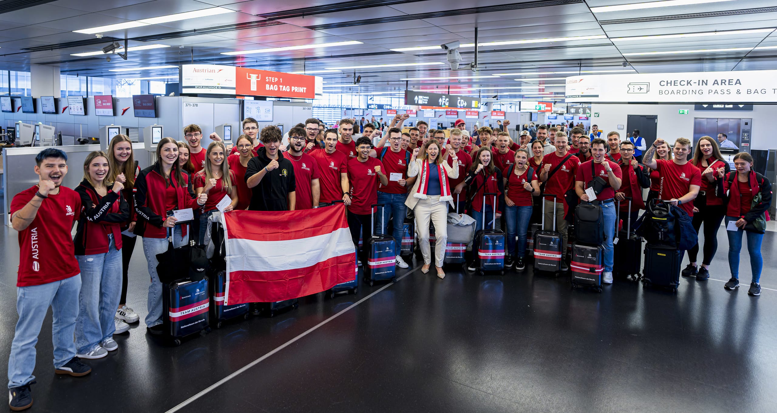 Das SkillsAustria Team kurz vor Abflug nach Herning zu den EuroSkills 2025.