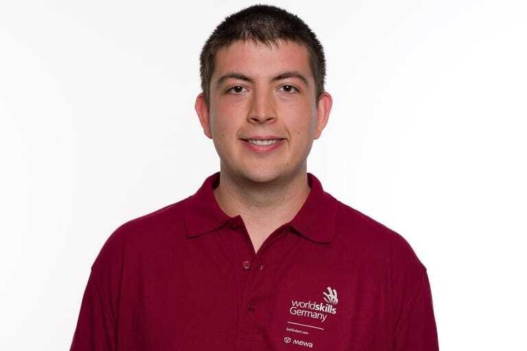 Land- und Baumaschinenmechatroniker Philipp Allk&auml;mper tritt im Skill "Heavy Truck Maintenance" bei den EuroSkills 2025 in Herning an.