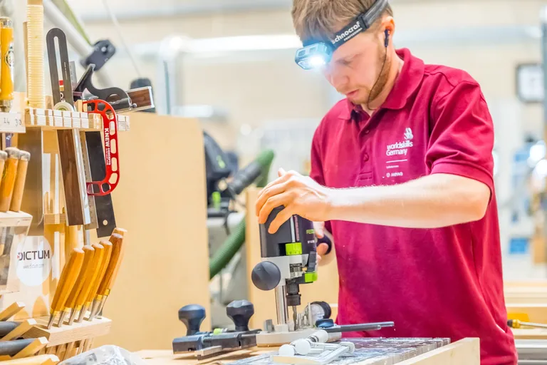 Schreiner/Tischler Moritz Wagner.