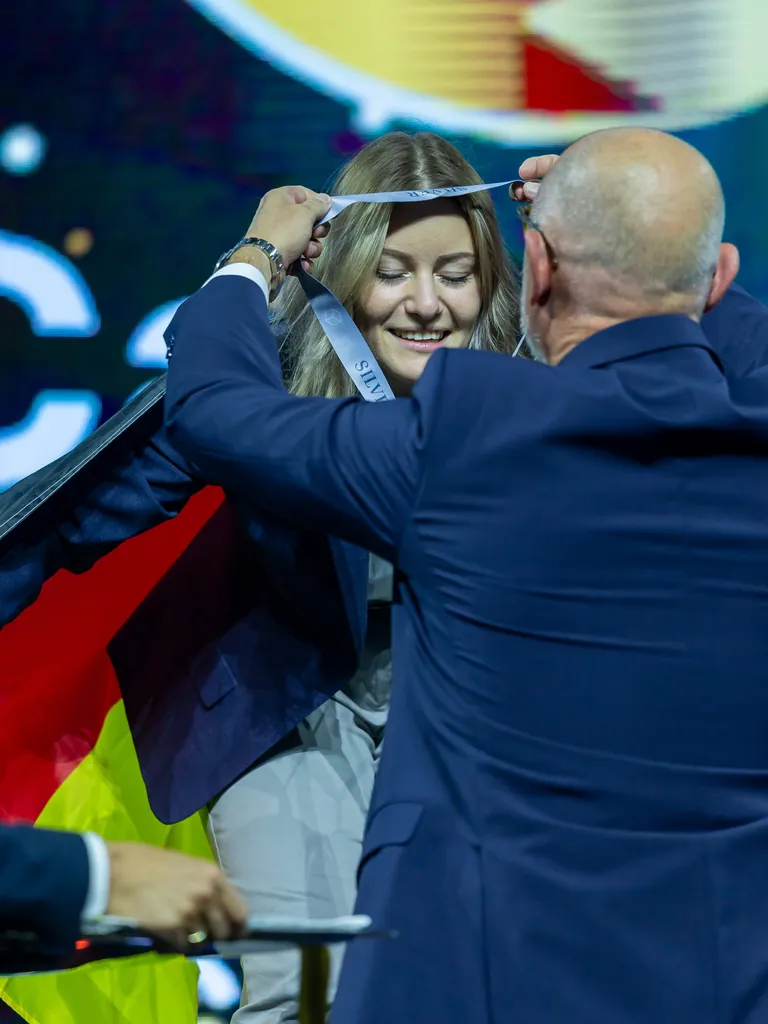 Malerin Anna Hüller bei den EuroSkills 2025 in Herning.