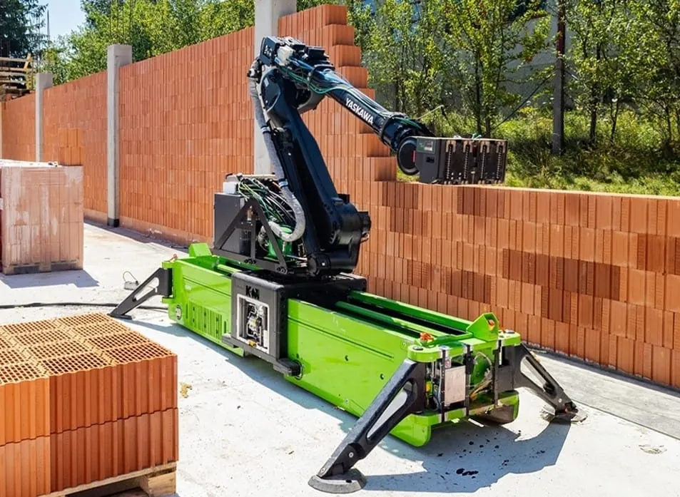 Mauerwerksroboter „WLTR“ macht keine großen Worte oder garm,Lärm bei der Arbeit, sondern kann dauerhaft durcharbeiten und benötigt nur Wasser und Strom von seinem Besitzer. Die künstliche Intelligenz und die Sensoren, die ihn steuern, bringt er bereits mit.