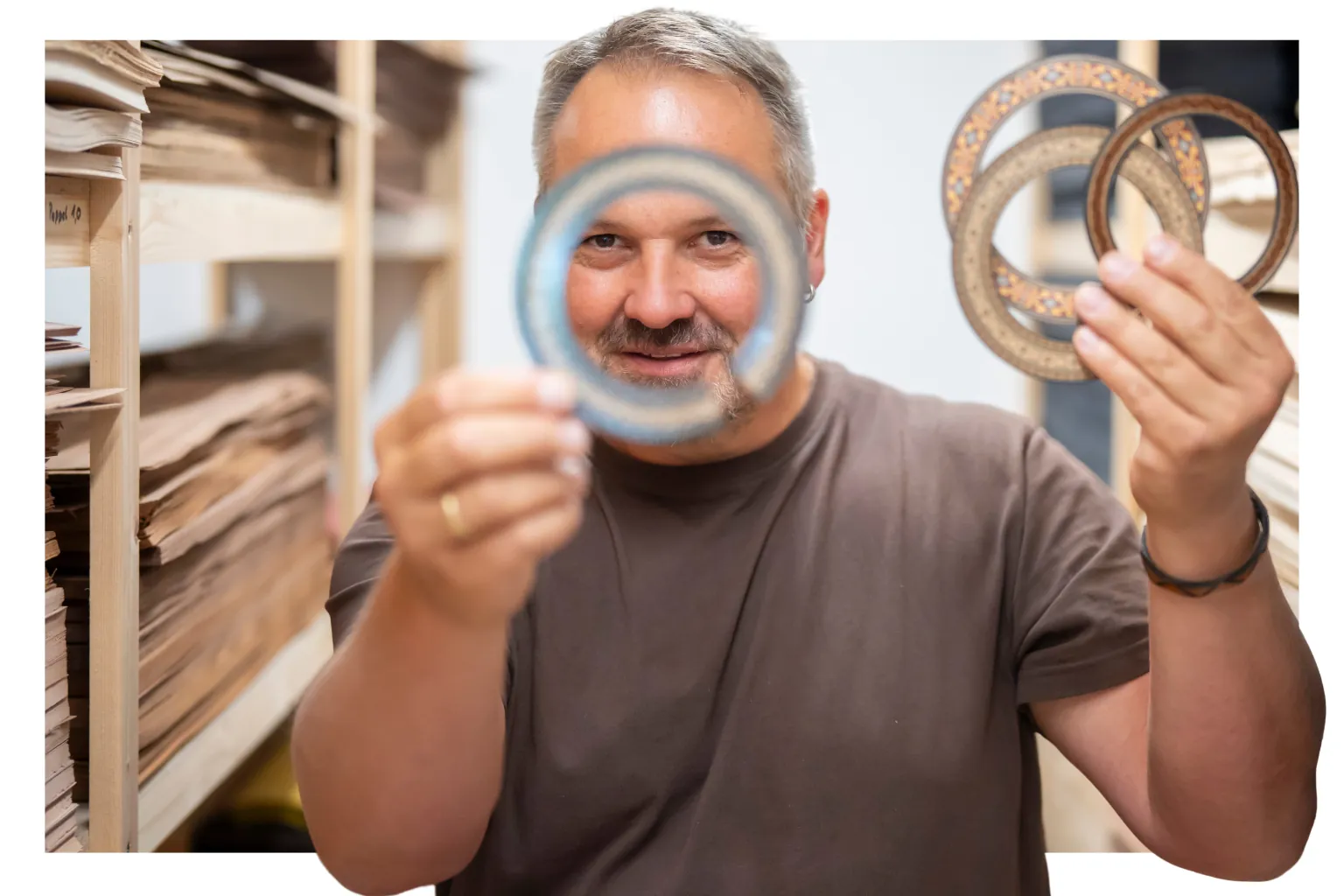 Holzmosaike für Gitarren und Geigen: Wie Oliver Rost ein seltenes Handwerk am Leben hält