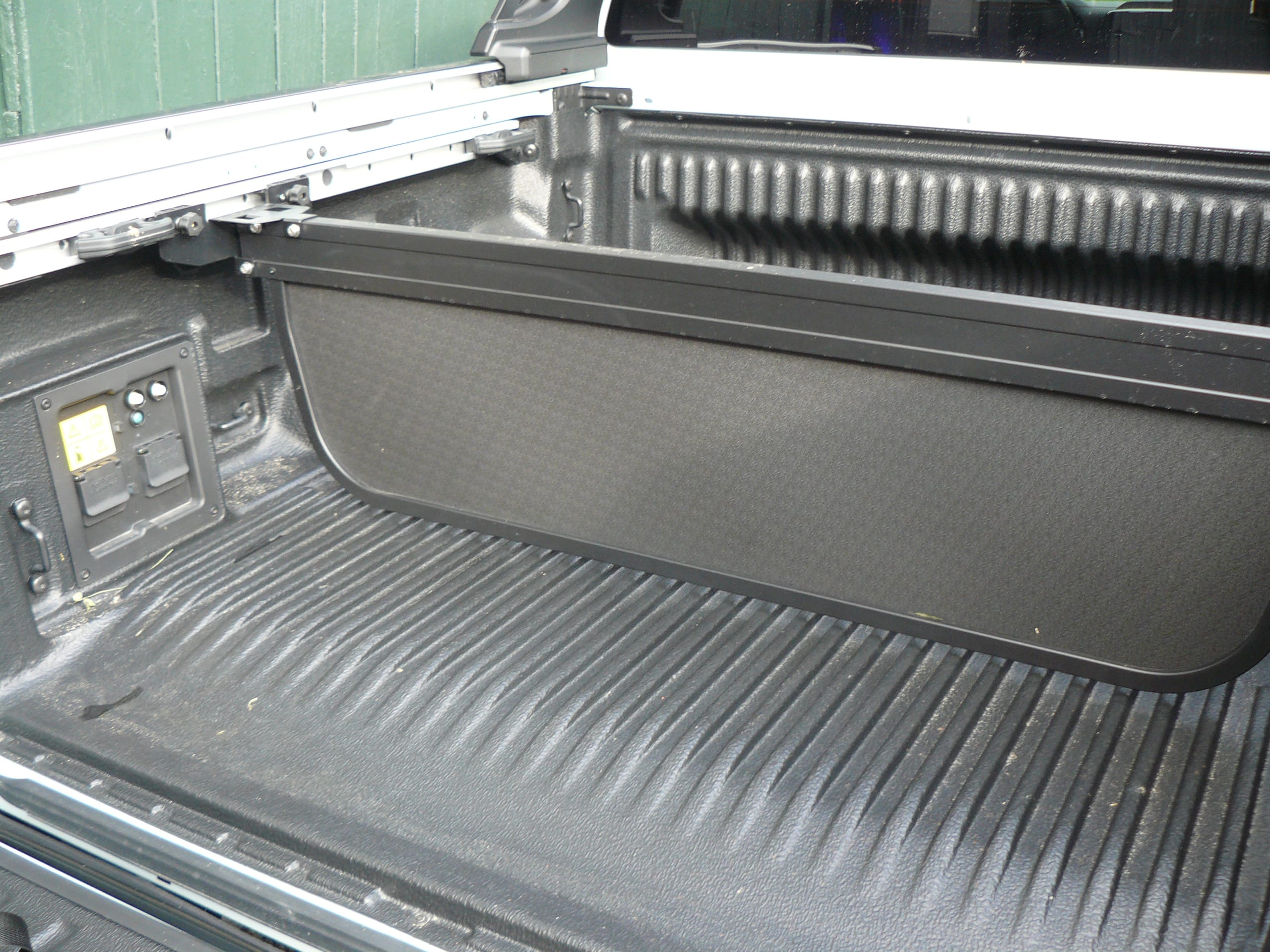 Belastbare Pritsche: Der Ford Ranger PHEV stemmt knapp eine Tonne Nutzlast.